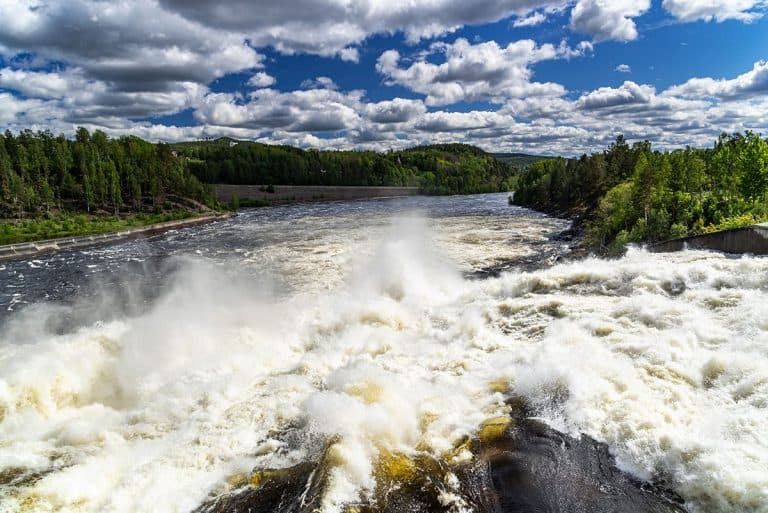 Hammerforsen-dam-(Mariusz-Hajdarowicz)