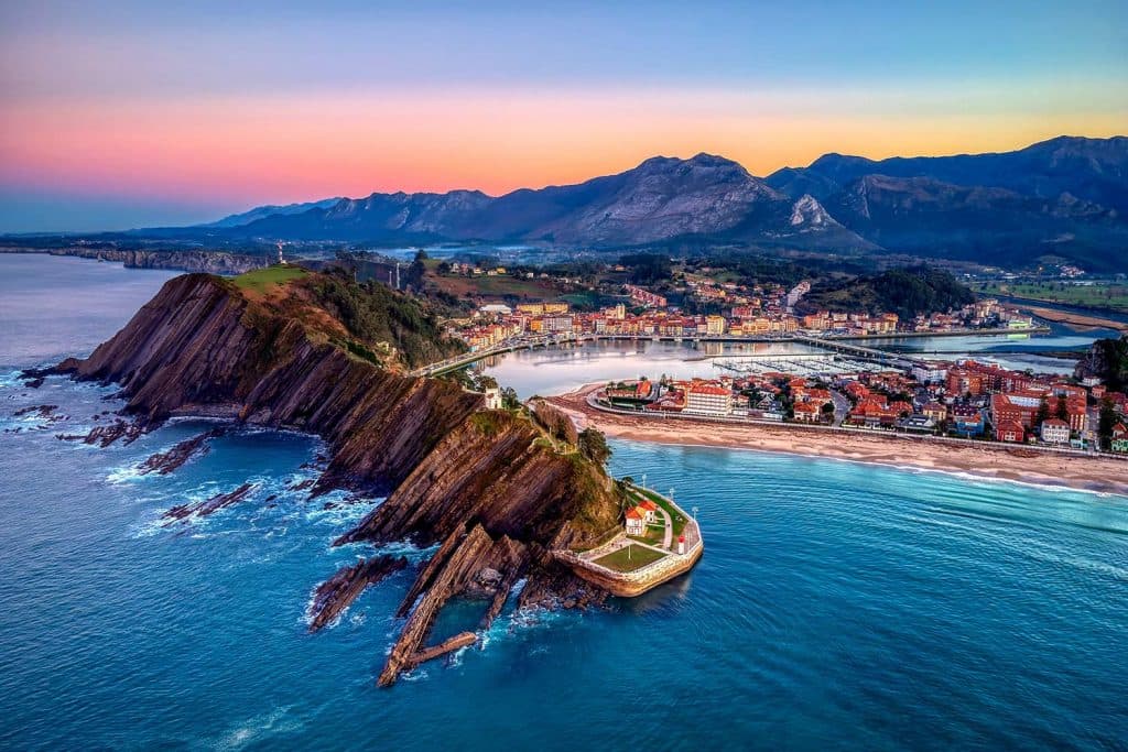 Sella River mouth, Ribadesella, Asturias, Spain