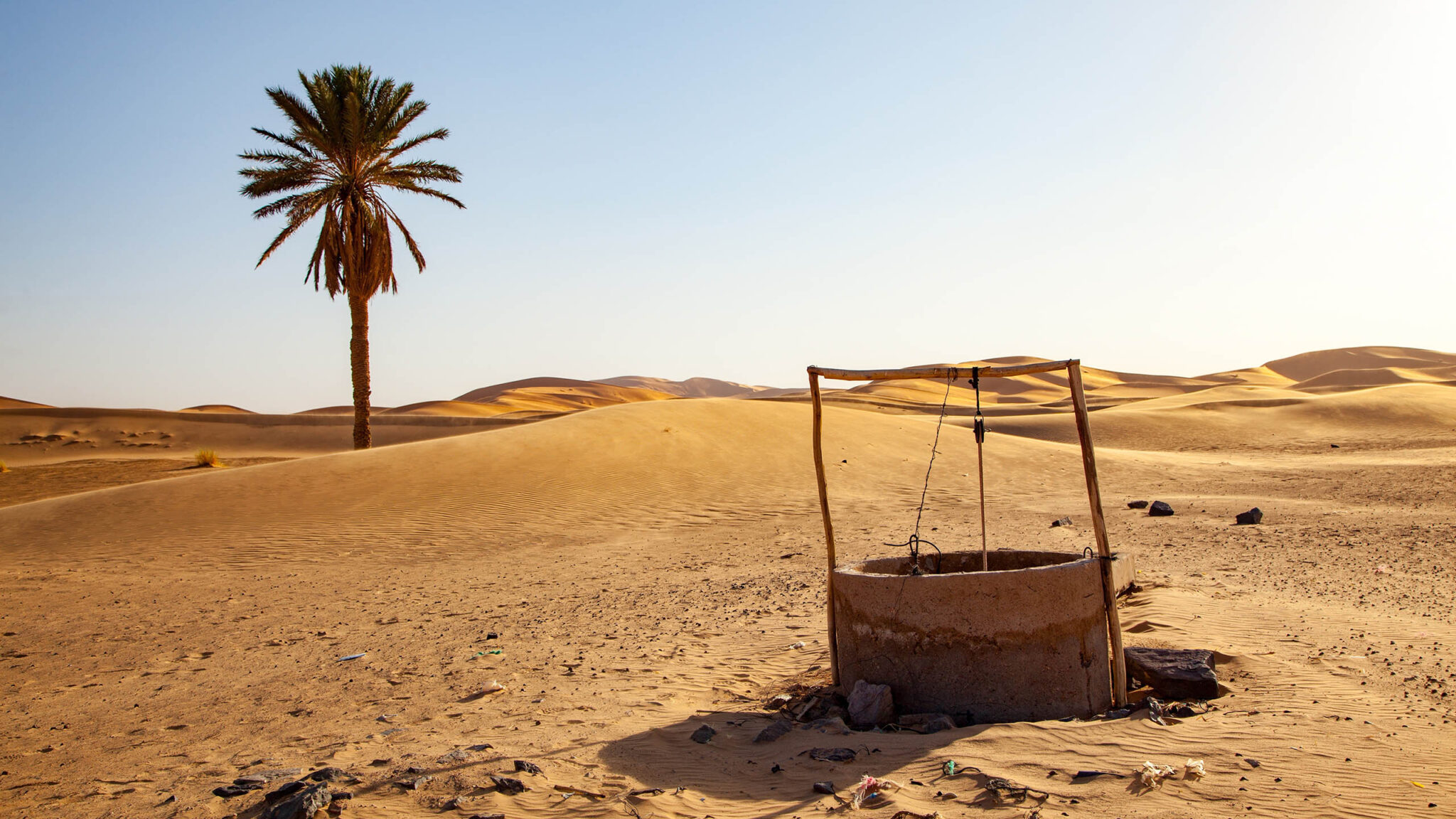 Rustic water well in the Sahara Desert, Merzouga, southeastern Morocco.