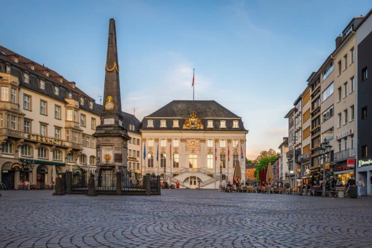 Bonn,,Germany-04-27-2025:,An,Idyllic,Town,Square,Scene,With,A,Gold-decorated