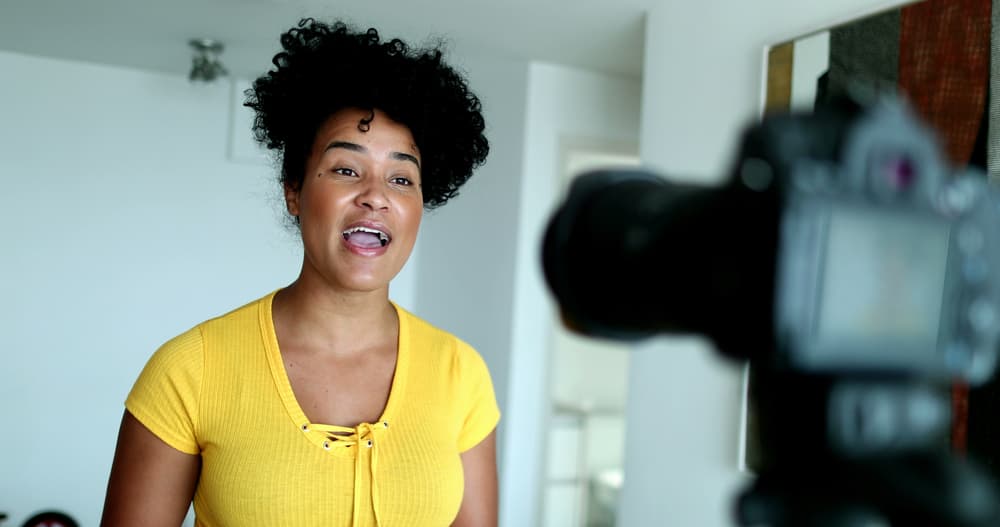 Woman,Giving,Testimony,In,Front,Of,Camera,Doing,Explainer,Video