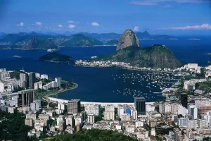Rio-de-Janeiro_water-guy-chaillou-Flkr-
