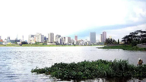 Abidjan-and-water