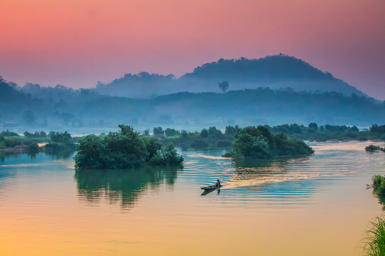 Sunrise on the Mekong river in the NongKhai province, on the border of Thailand and Laos.
