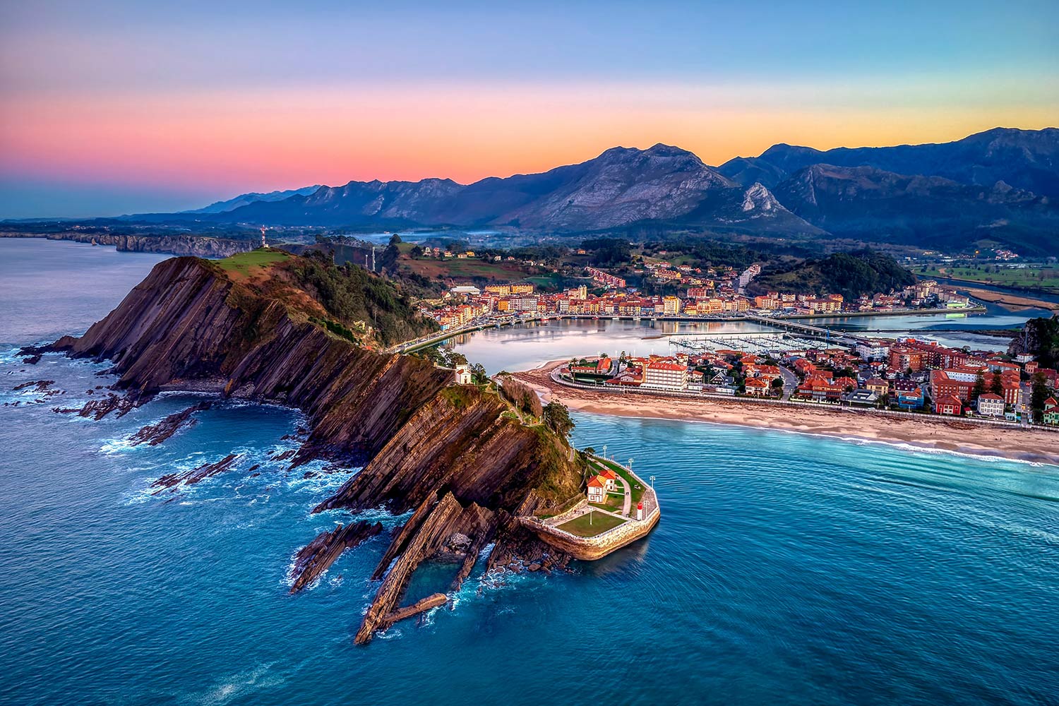 Sella River mouth, Ribadesella, Asturias, Spain