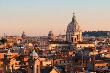 Rome,Rooftop,View,With,Ancient,Architecture,In,Italy,At,Sunset