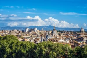 Beautiful,Panoramic,View,Of,Rome,Skyline,From,The,Gardens,Of